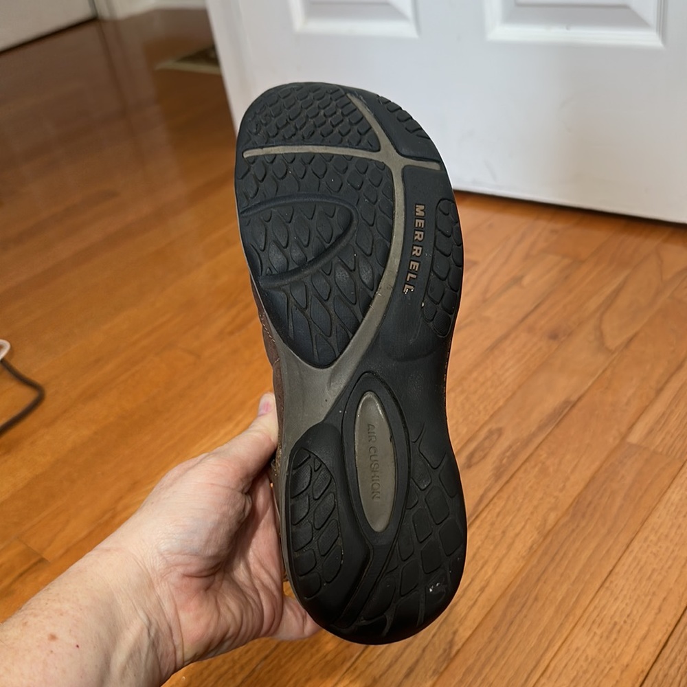 Women’s Merrell Size 9 Brown Shoes - Picture 4 of 5